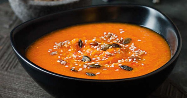 Butternut squash and red pepper soup