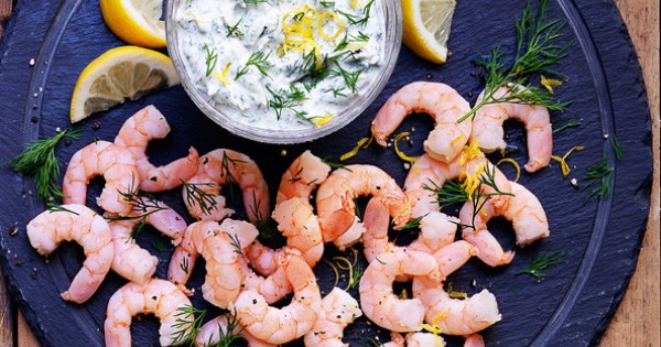 King prawns with a cucumber, lemon zest and dill dip