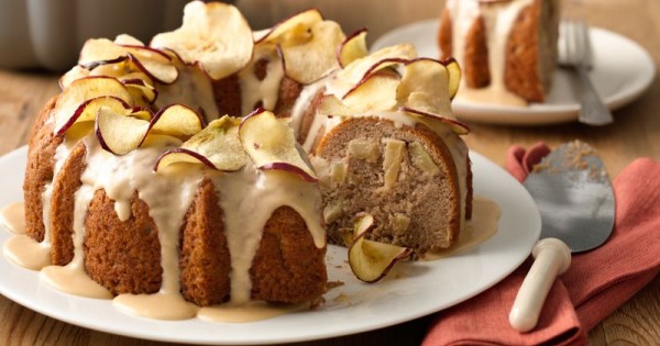 One-Bowl Apple-Spice Bundt Cake with Butterscotch Glaze