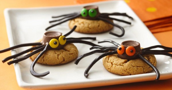 Peanut Butter Spider Cookies