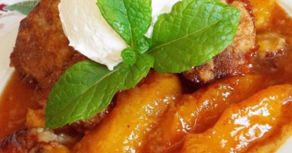 Fresh Southern Peach Cobbler