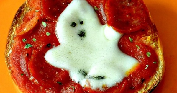 Easy Mini Bagel Pizzas