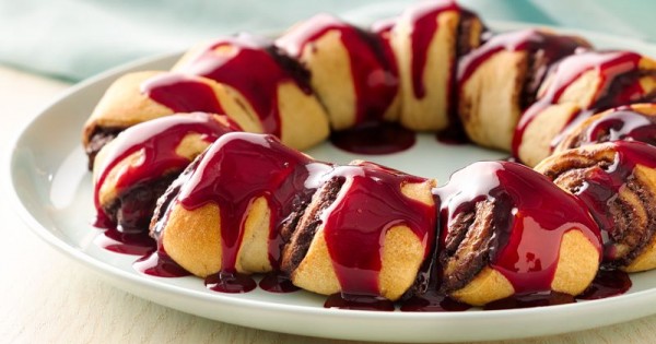 Chocolate Raspberry Crescent Ring