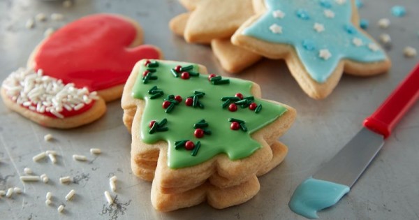 Easy Christmas Sugar Cookie Cutouts