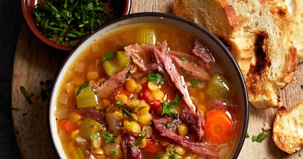 Slow cooker split pea and ham soup