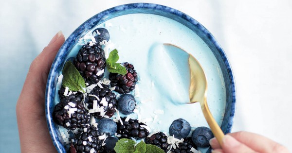 Tropical Blue Majik smoothie bowl