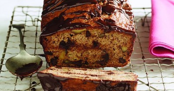 Chocolate-walnut banana bread