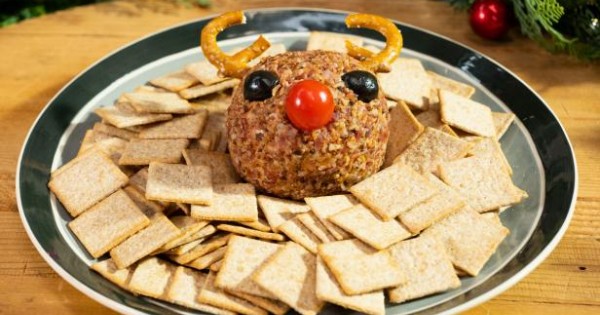 This Rudolph Cheeseball Will Win Your Christmas Party