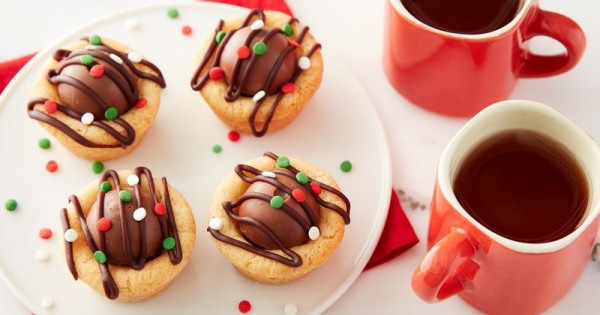 Lindt™ Truffle Sugar Cookie Cups