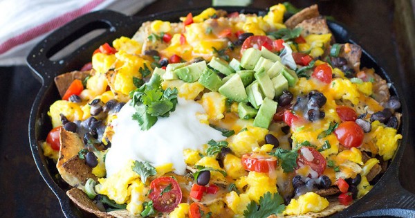 Easy Skillet Breakfast Nachos