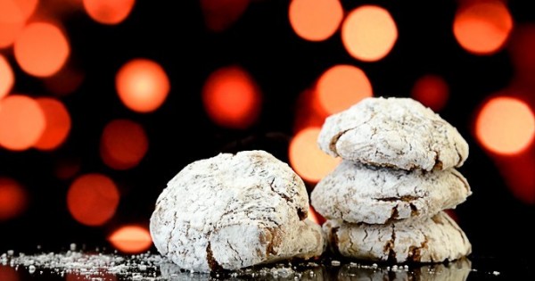 Chocolate Almond Christmas Cookies