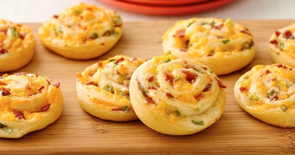 Bacon-Cheddar Pinwheels