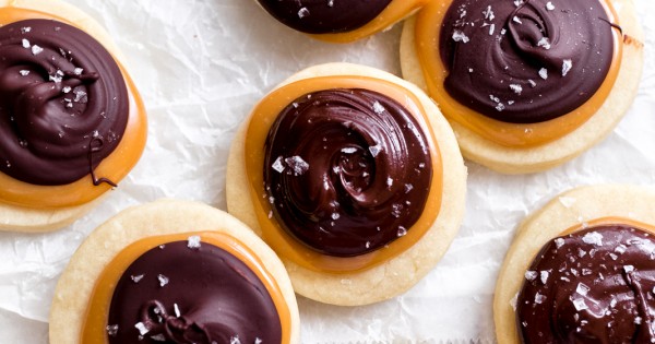 Easy Shortbread Twix Cookies