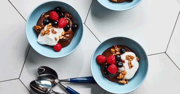 Chocolate Pudding with Almond Crunch