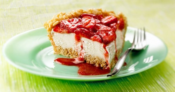 Strawberry Ice Cream Pie