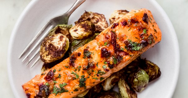 Garlic Honey Chipotle Salmon