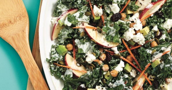 Kale salad with creamy cashew dressing