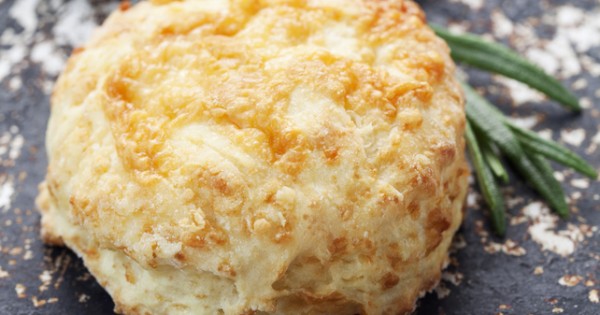 Savoury Oatmeal and Cheddar Scones