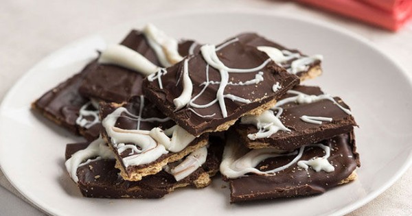 No-Bake Chocolate-Peanut Butter Treats