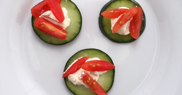 Cucumber-Tomato Crunch Bites