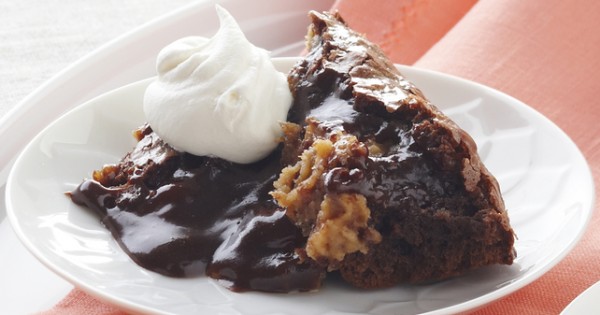 Amazing Peanut Butter-Chocolate Molten Cake