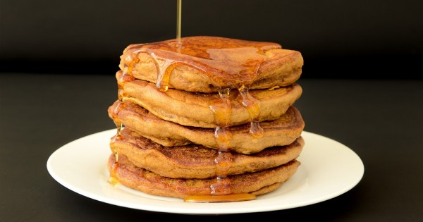 Fluffy Vegan Molasses Pancakes
