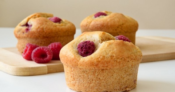 Vegan Raspberry Muffins