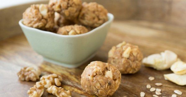 "Apple Crisp" Peanut Butter Snack Bites