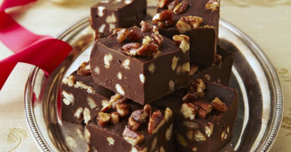 Maple-Pecan Chocolate Fudge