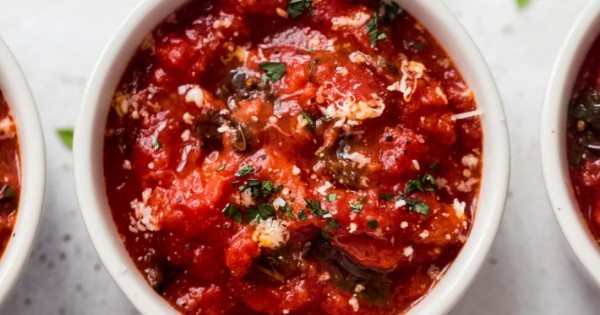 Comforting Tuscan Tomato and Bread Soup (Pappa al Pomodoro)