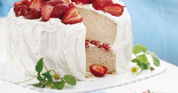 Strawberry Yogurt Cake