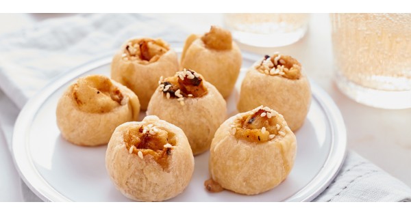 Mini Potato and Caramelized Onion Puffs (Knishes)