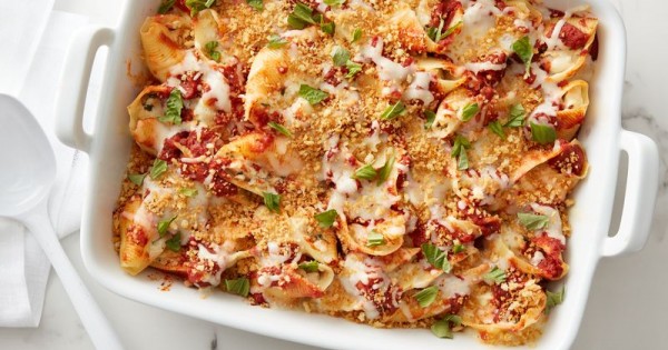 Chicken Parmesan-Stuffed Shells