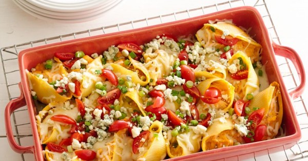 Buffalo Chicken Stuffed Shells