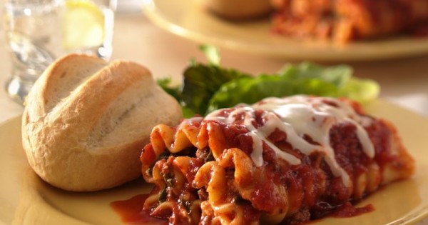 Beef and Spinach Lasagna Roll-Ups