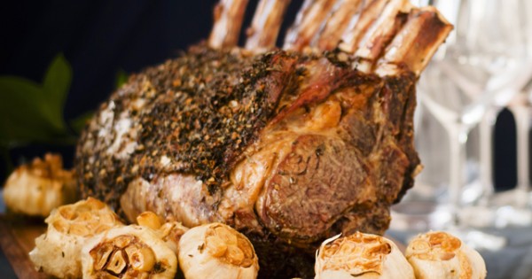 Prime Rib Beef Roast with Roasted Garlic
