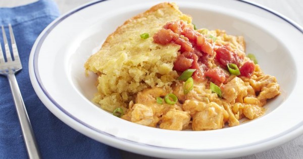 Slow-Cooker Spicy Cheddar Chicken Cornbread