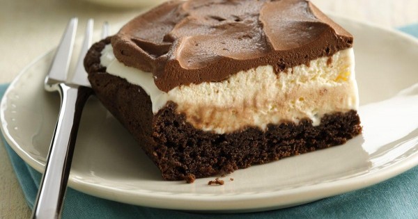 Mud Slide Ice-Cream Cake