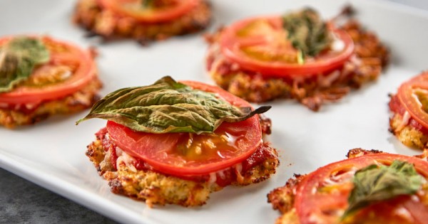 Mini Cauliflower-Crust Pizzas
