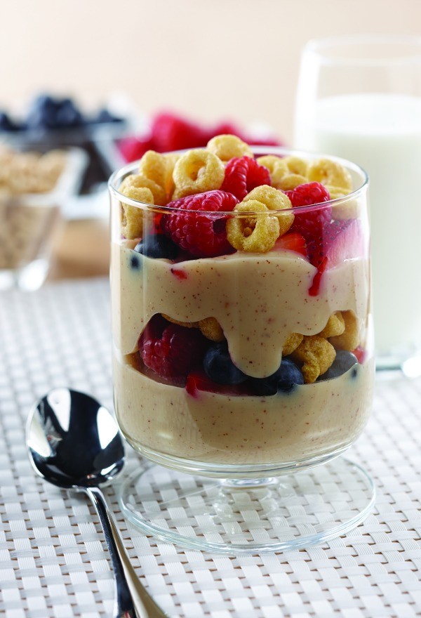 Breakfast Pudding with Mixed Berries-image