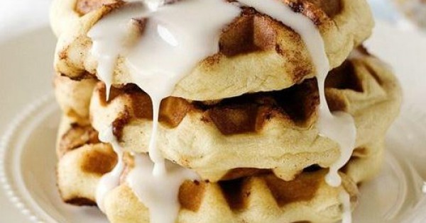 Cinnamon Roll Waffles with Cream Cheese Icing