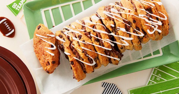 Unbeatable Nutella Biscuit Pull-Apart Bread