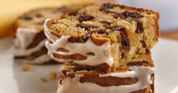 Dried Cherry-Almond Bread