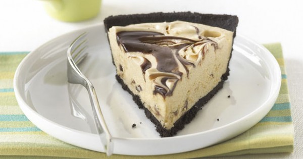 Peanut Butter & Fudge Swirl Pie