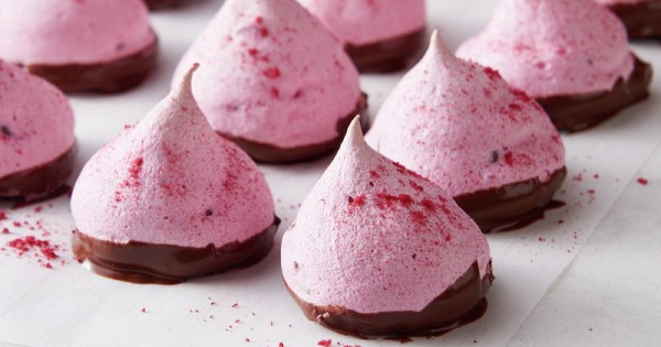Raspberry-Chocolate Chip Meringues