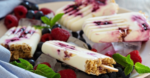 Yogurt-granola ice pops