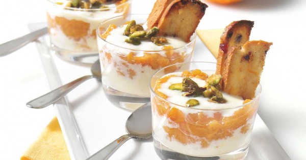Mascarpone and persimmon verrines with caramelized pistachios