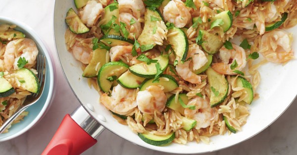 Lemon-Garlic Shrimp Orzo Skillet