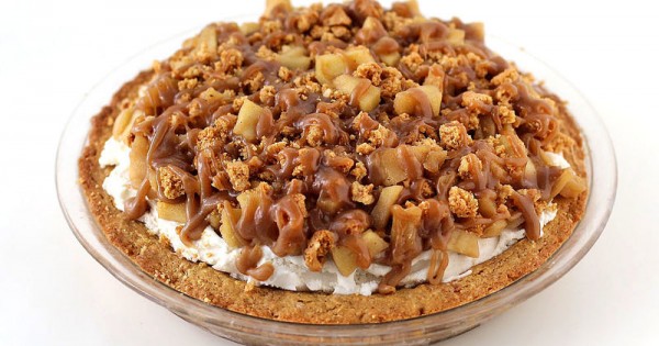 Apple Crisp Ice Cream Pie