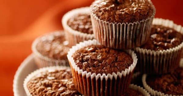 Lindt Flourless Toffee, Date, And Hazelnut Cake